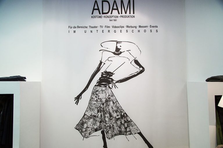 Adami Mode Aachen von Vorne