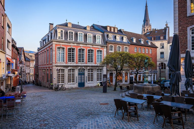 Couven Museum Aachen der Seite
