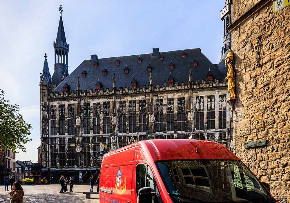 Rathaus Aachen von Vorne