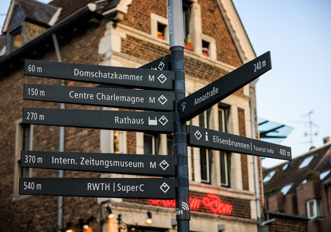 Wegweiser für die Route Challemange