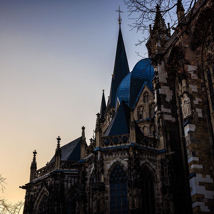 Dom Aachen von Vorne