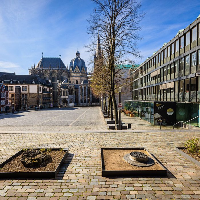 Katschhof Aachen von Vorne