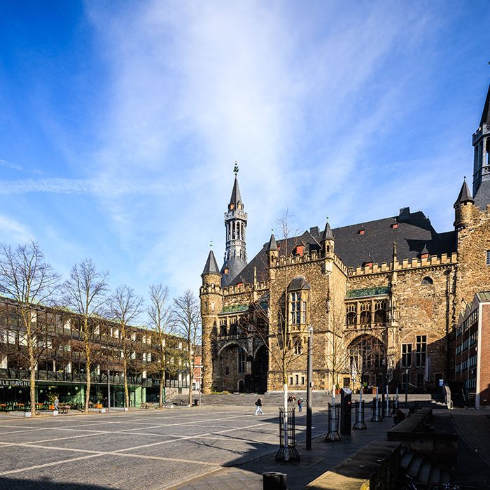 Katschhof Aachen von der Seite