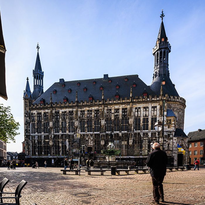 Rathaus Aachen von Vorne