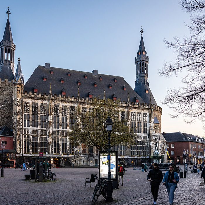 Rathaus Aachen von Vorne